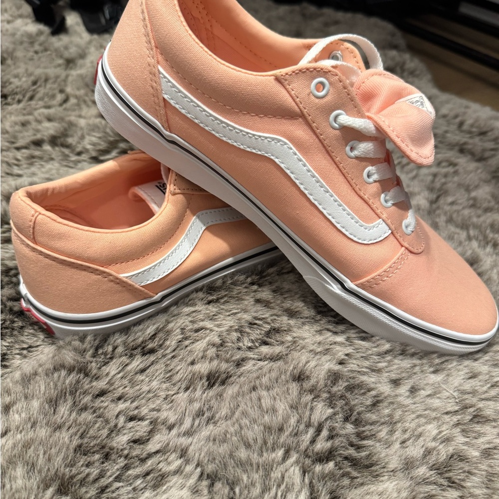 Vans Women's Peach and White Sneakers